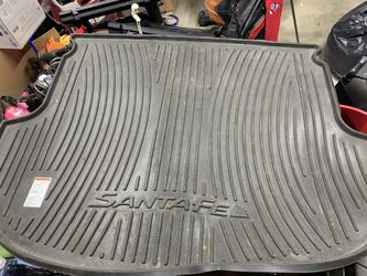 Hyundai Sante Fe Trunk Liner
