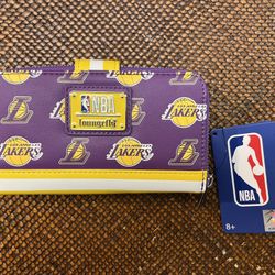 Loungefly NBA LA Lakers Logo Snap Wallet