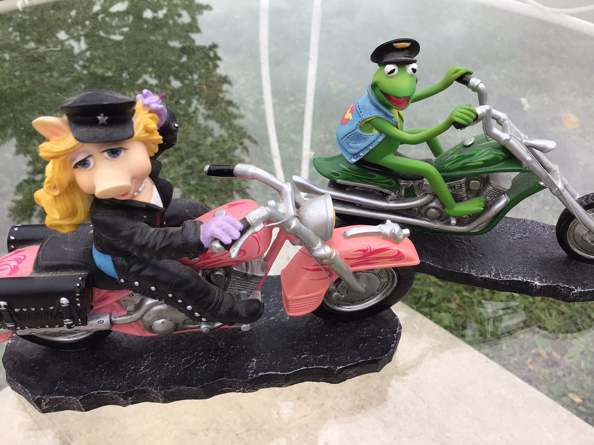 The Muppet Motorcycle Mania Collection. Miss Piggy And Kermit. $50 Set
