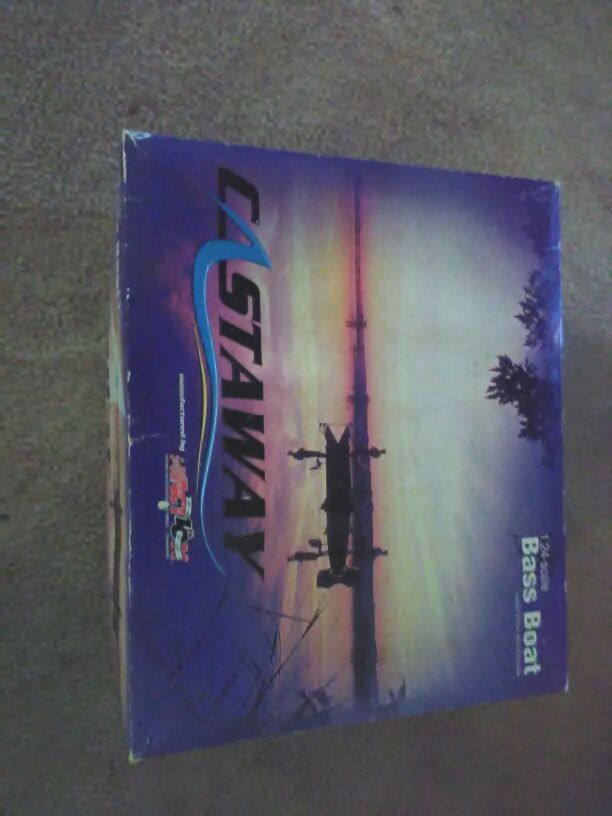 Castaway Diecast Bass Boat- Hank Parker Series