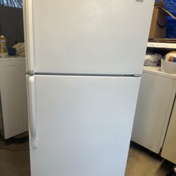 Kenmore Top Freezer Refrigerator 