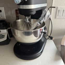 Kitchen Aid Mixer 7 Quart