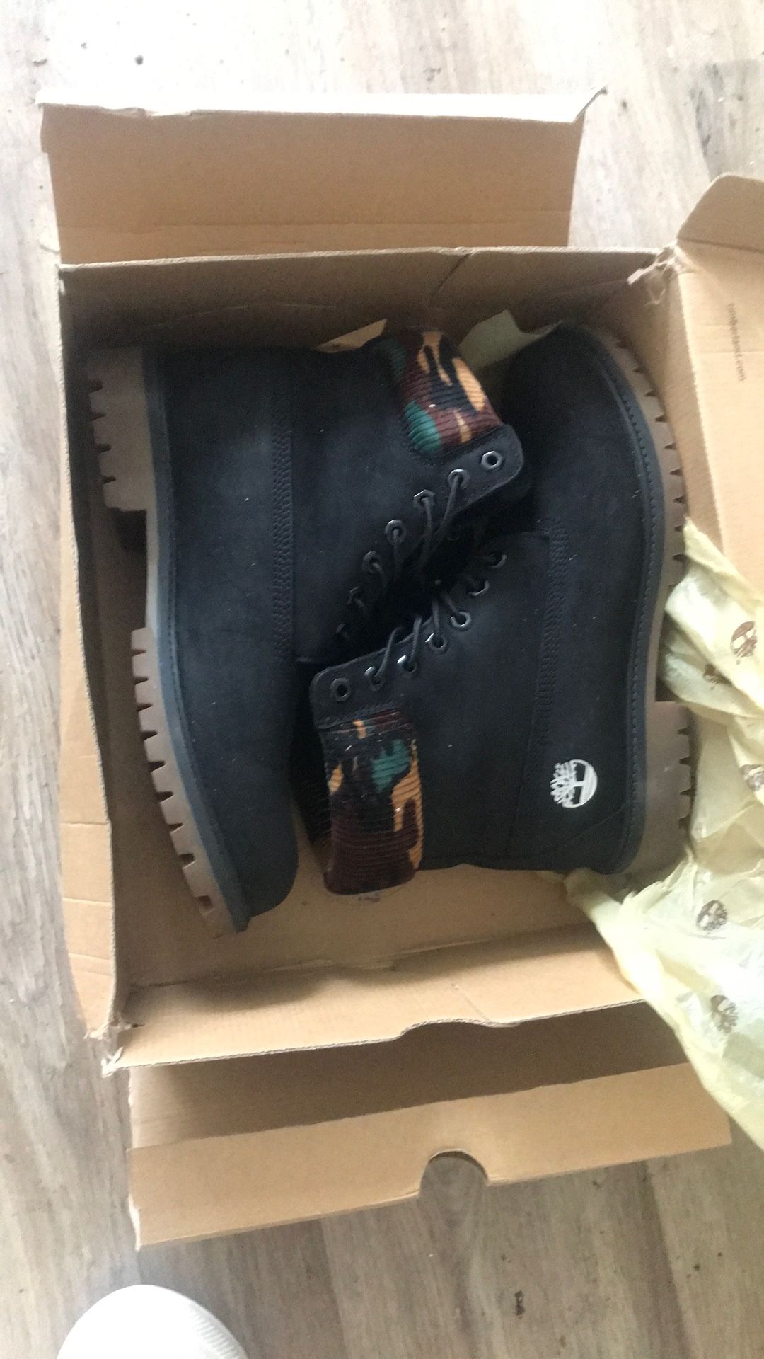 Timberlands For Sale 65$