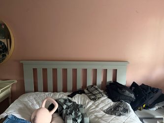 Queen Size Bed with Everything