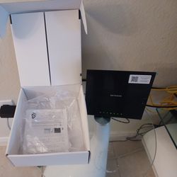 Netgear AC1600 modem router
