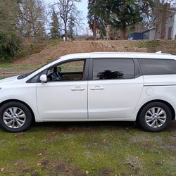 2016 KIA Sedona LX