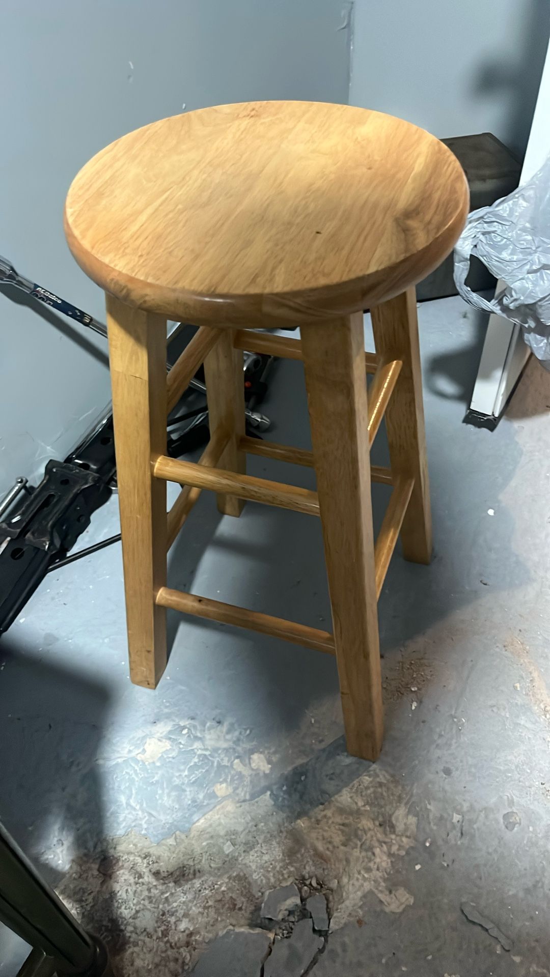 2 Bar Stools. 20$