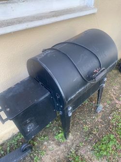 Traeger Pellet Grill Smoker