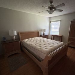 Free Queen Bed With Mattress 