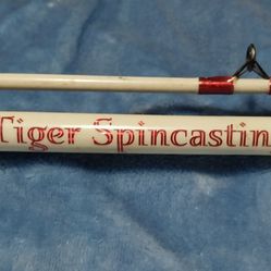 Shakespeare Tiger Spincasting fishing pole 