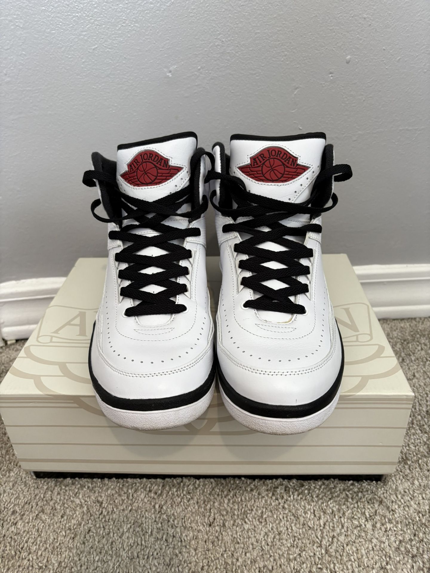 Jordan Retro 2, Size 9 Men