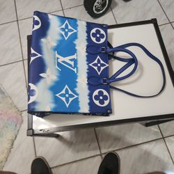 lv tote