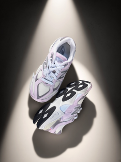 New Balance 9060 Pink White Size 5.5Y / 6Y