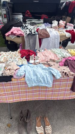 Garage sale 12713 Sw 146 Ln 33186