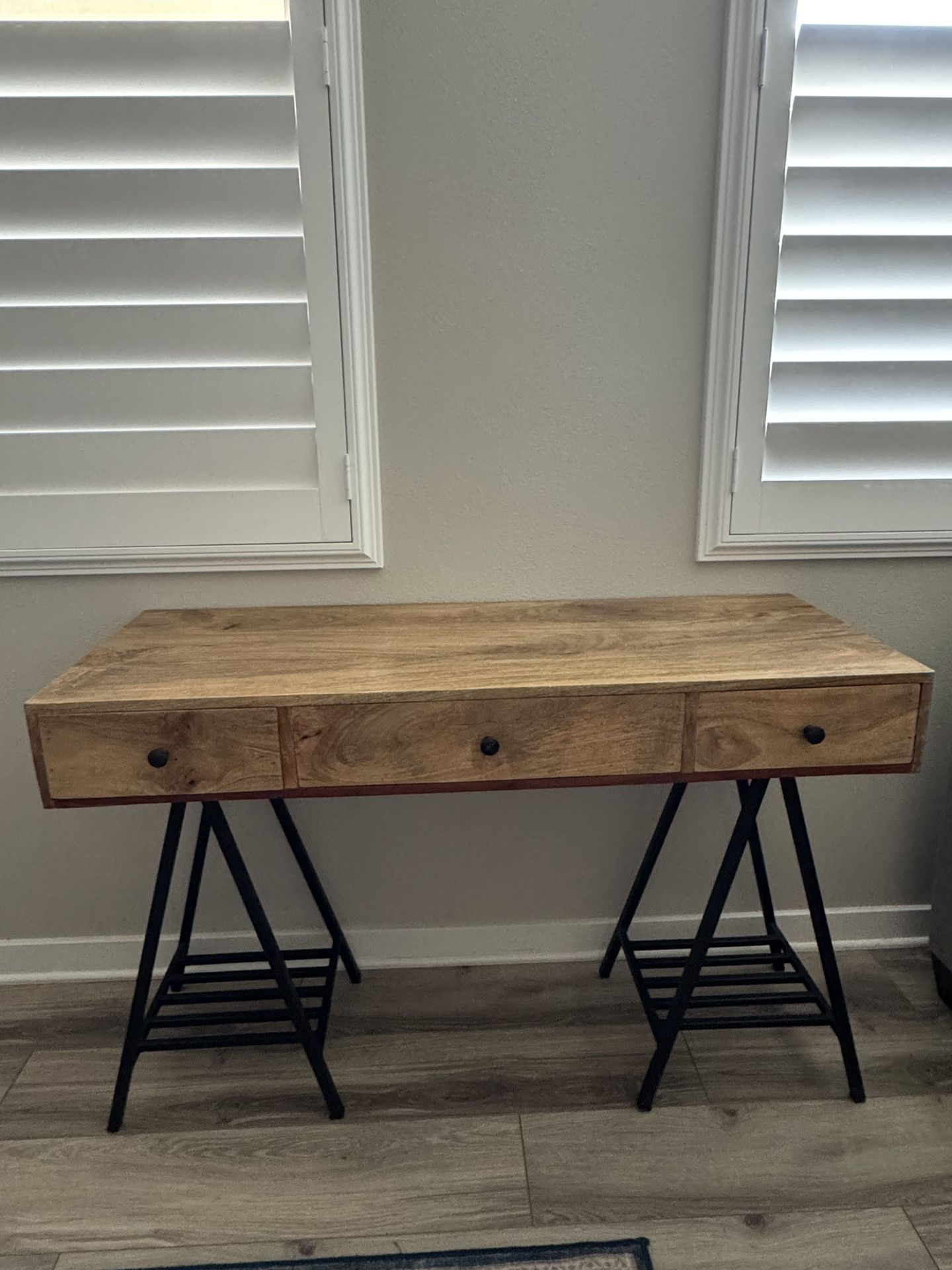 Entry Table Or Console