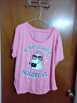Ladies  Halloween Ghost Graphic T-Shirt.  3XL