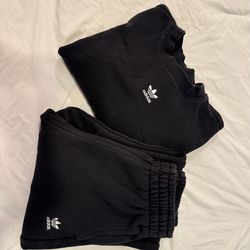 Adidas black Sweatshirt & Joggers Set