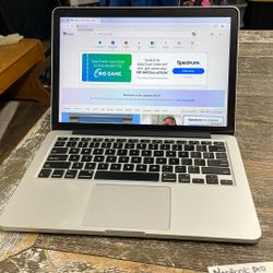 MacBook Pro 13” Late 2015 W/Charger $165