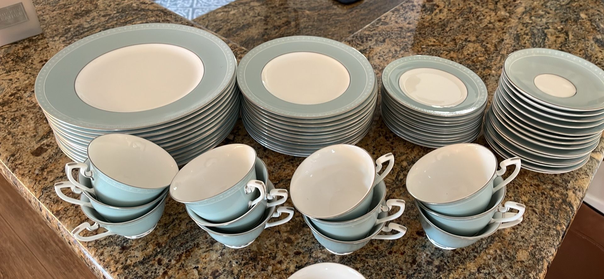Royal Worcester bone, China, Orleans, platinum pattern set of 12