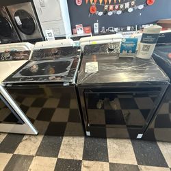 LG Washer And Dryer Set In Black ☃️🍁