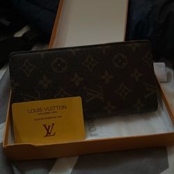 Selling Louis Vuitton Wallet Lmk