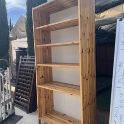 Nice Adjustable Bookshelf!