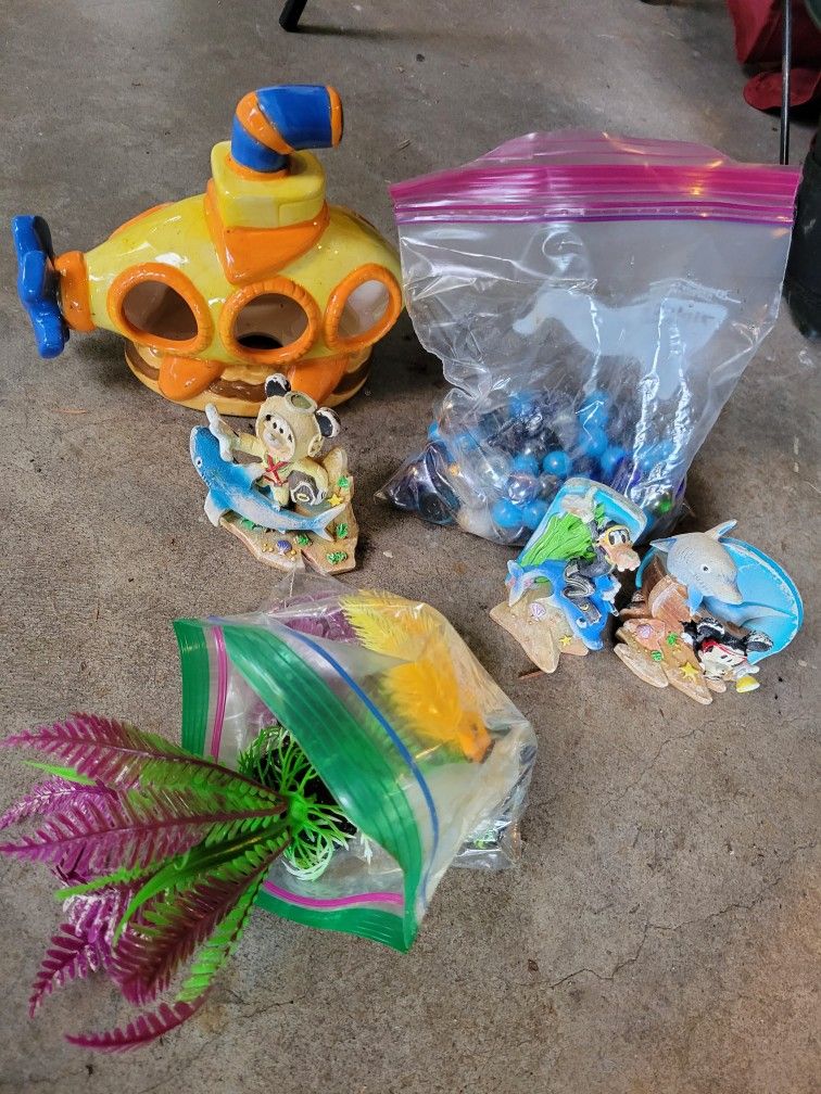 fish tank decorations