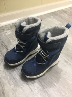Carters Snow winter Boots New w/o tags sz 10c
