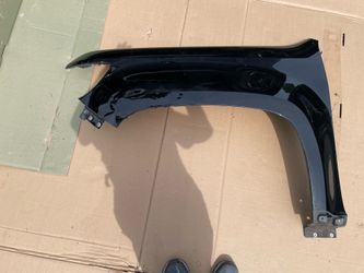 2022 Chevy Colorado driver side fender