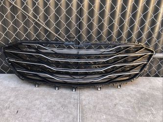 2019 2020 CHEVY MALIBU FRONT LOWER GRILLE GRILL OEM USED (contact info removed)3