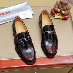 Prada Men’s Leather Shoes With Box 2026 New