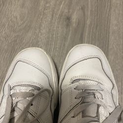 White New Balance 550s 8W/6.5M