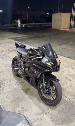 Yamaha R7 2025