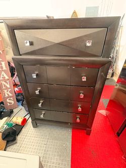 Dresser and drawer stand set