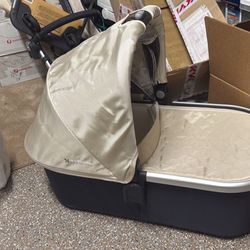 2014 UppaBaby bassinet