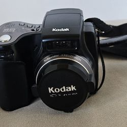 Kodak EasyShare Z7590 5.0MP Digital Camera, Black Point And Shoot, Untested.