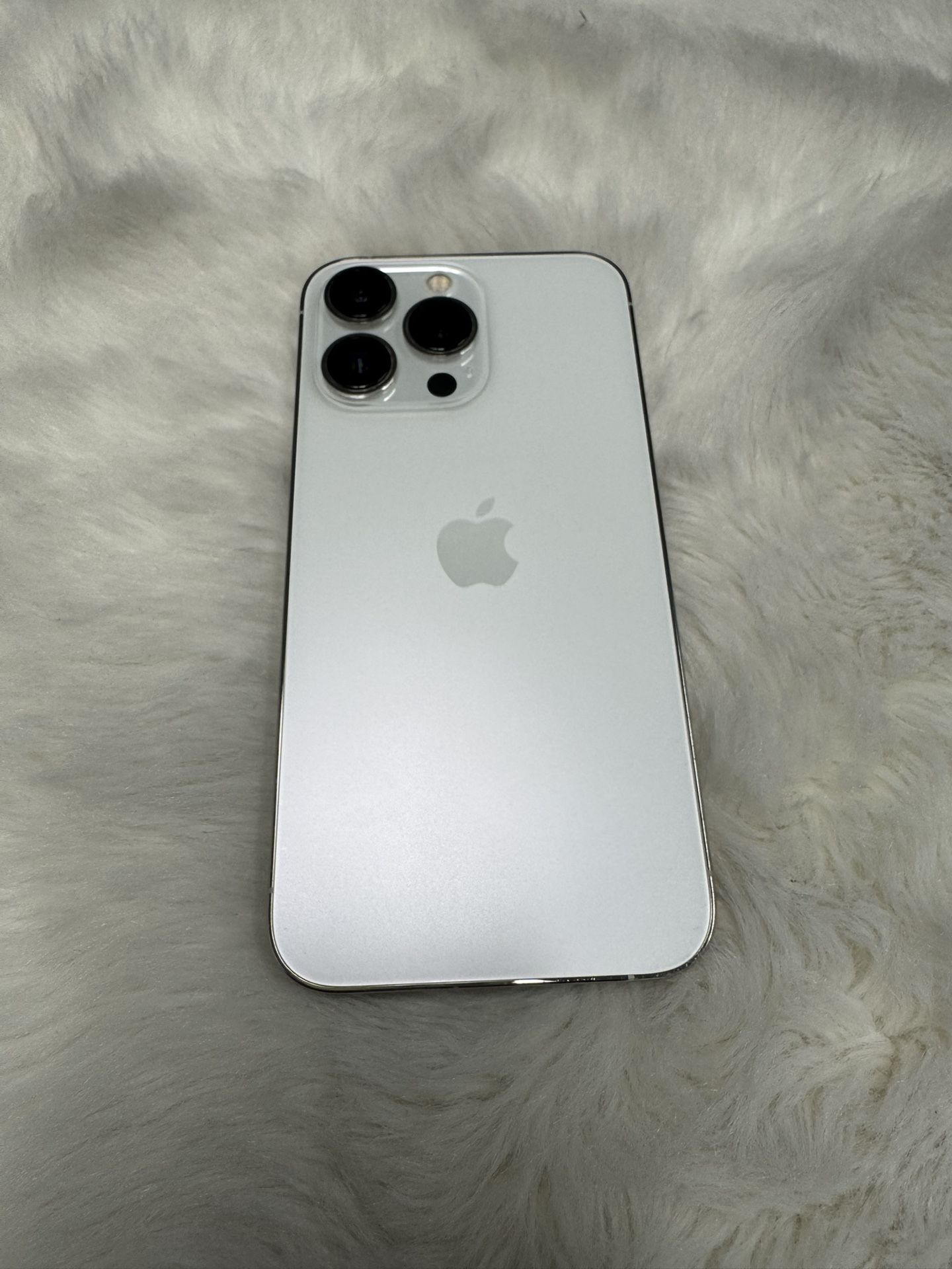 Apple iPhone 13 Pro 128GB Unlocked $450
