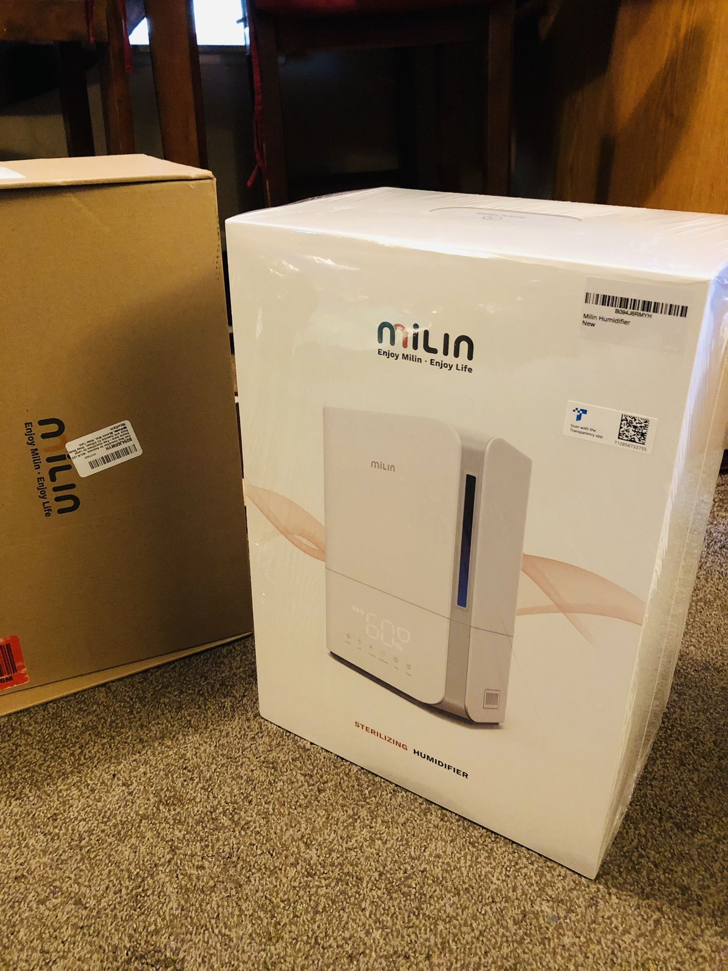 BRAND NEW AND SEALED ! MILIN 4 LITER STERILIZING HUMIDIFIER ! HAS 3 LEVELS OF MIST .. CAN ALSO USE ESSENTIAL OILS.. ..WITH LED DISPLAY