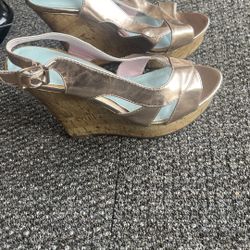 Gold Wedges Size 7
