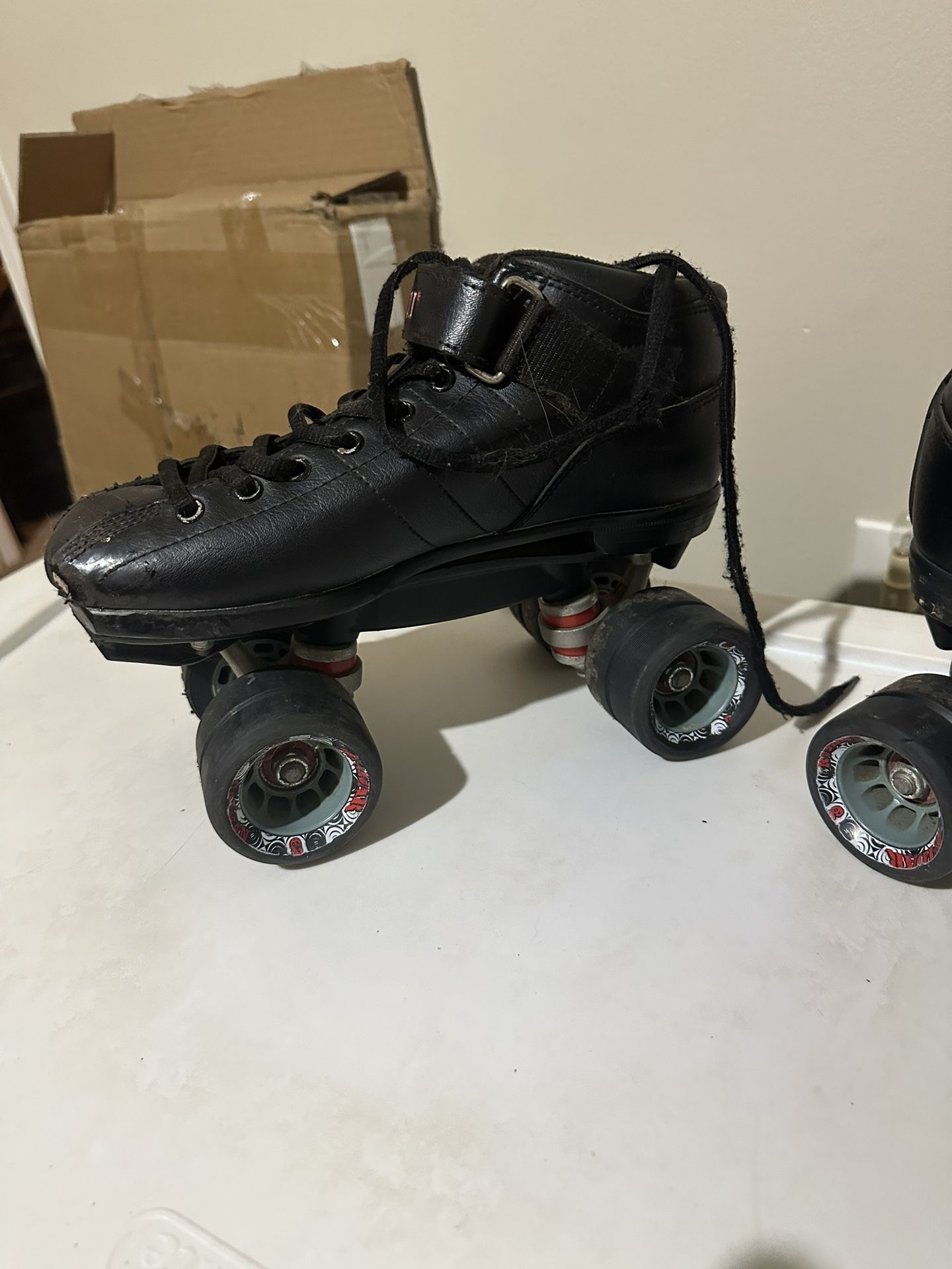 Racing Skates Size 10