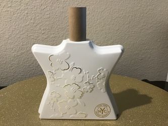 Bond No 9.  NY SECRET GARDEN 100ml no cap