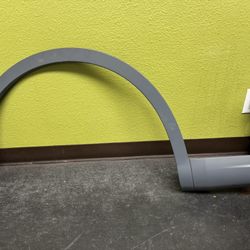 Genuine Maserati Levante LH Front Wheel Arch Trim Fender Molding OEM (contact info removed)61