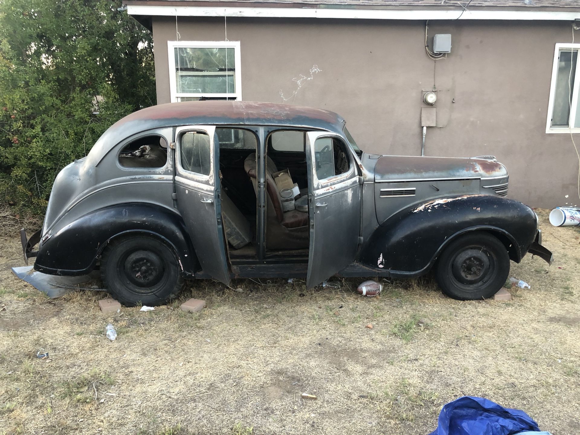 1939 Plymouth (chevy/ford/buick/pontiac/lowrider/bomb)