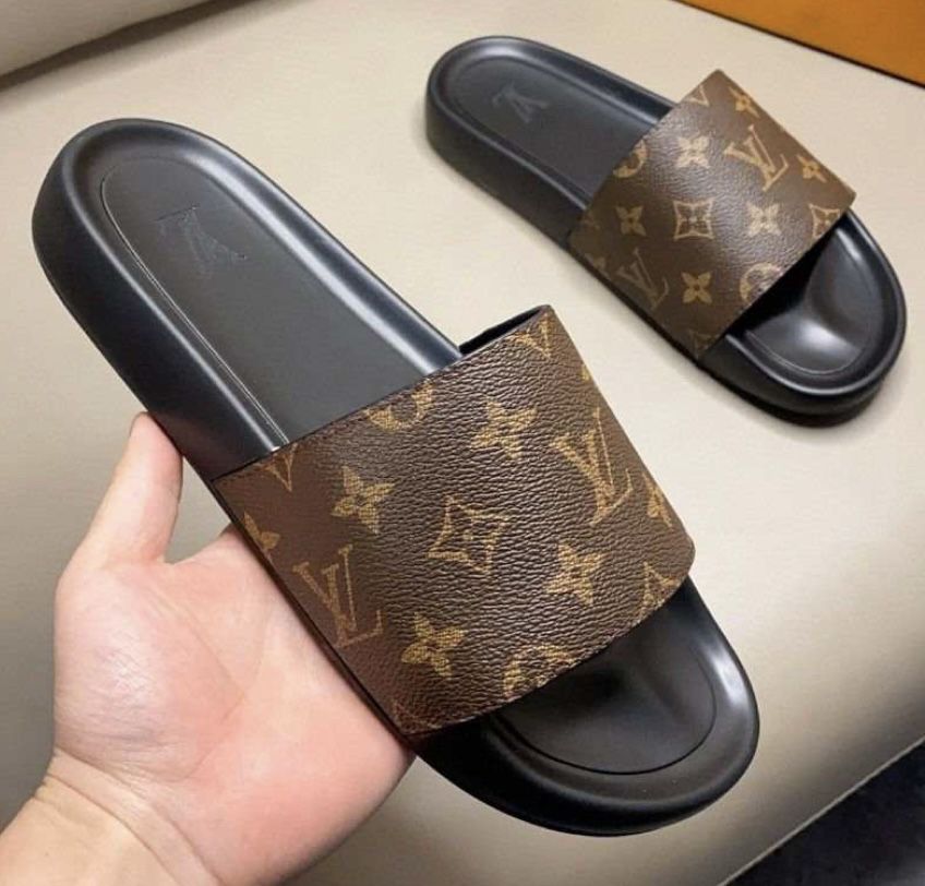 Louis Vuitton Leather Slides It 40 | 10