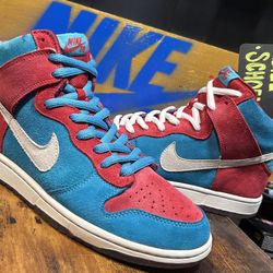 Nike SB Dunk High ‘Bloody Gums’. • Sz-10.5. • OG All
