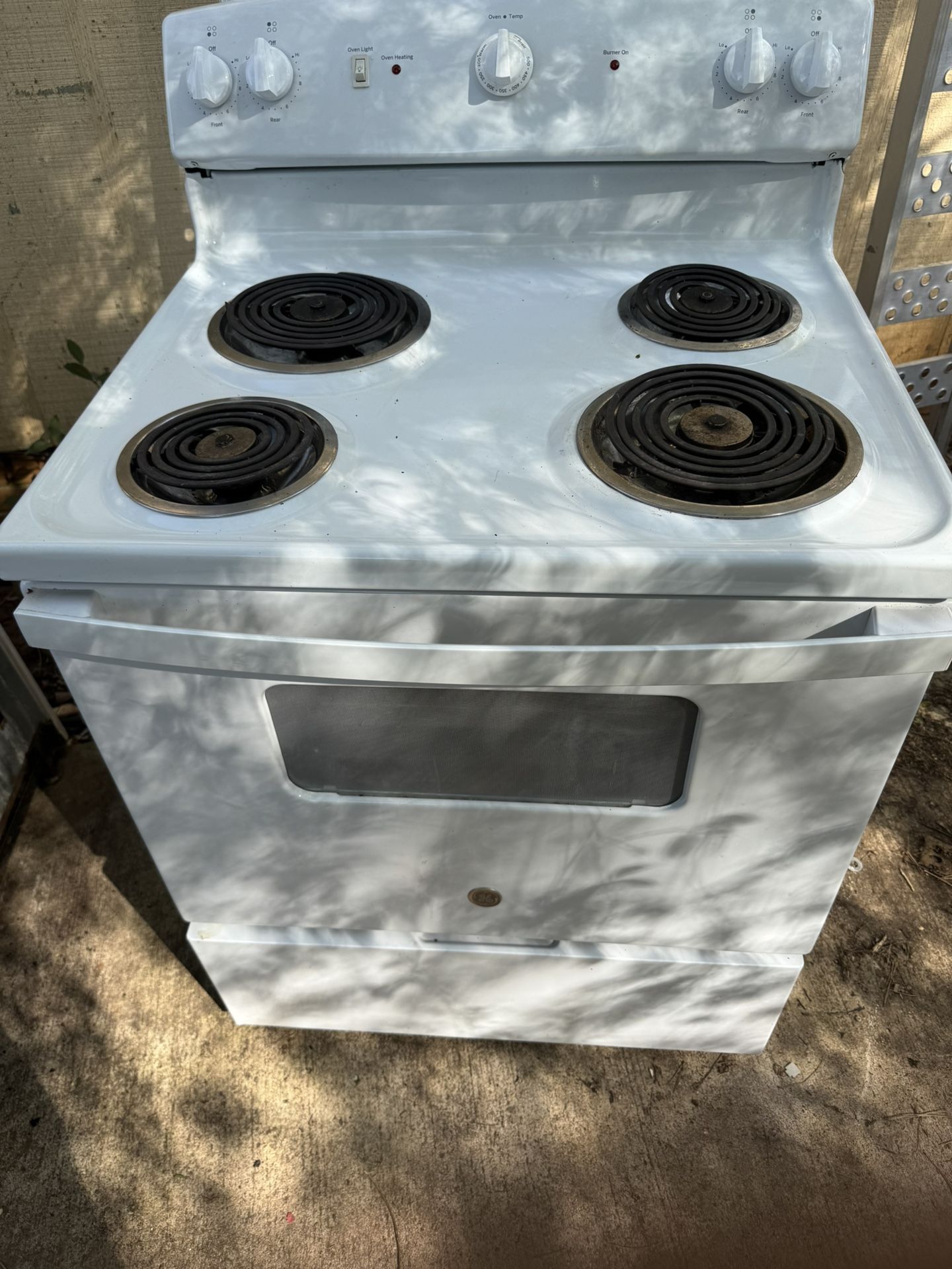 GE stove