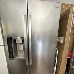 LG Refrigerator (delivery+install Available) Height 70 X Width 30