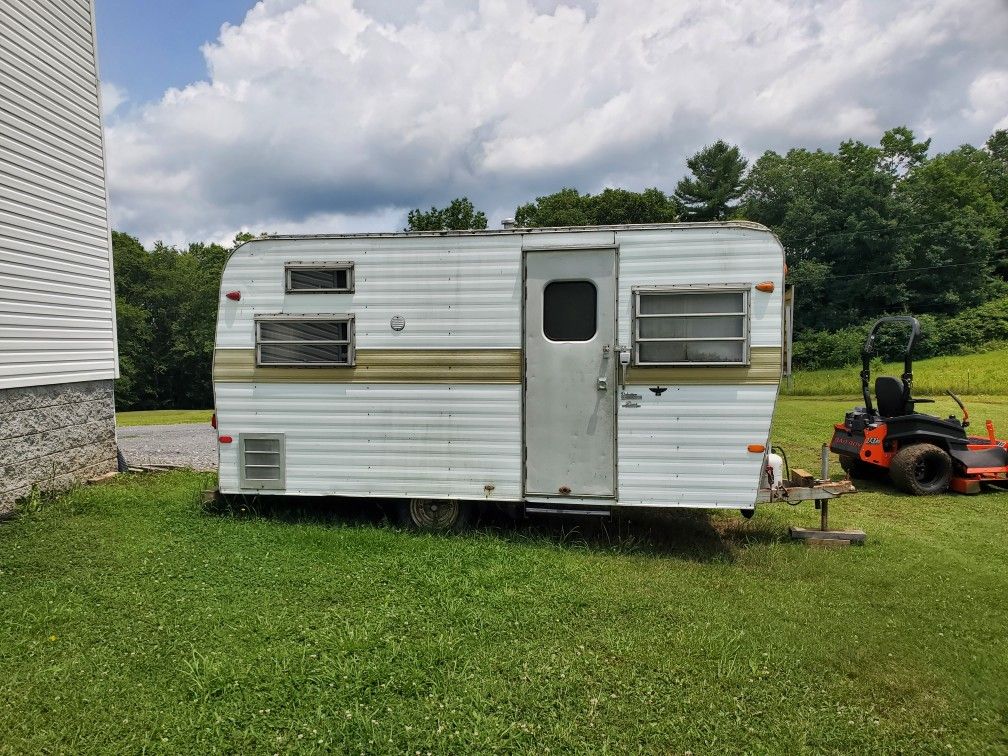 1968 Winnibago Camper