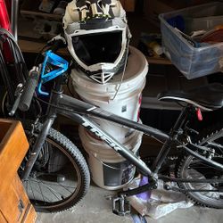 Trek Kids Gear Bike And Racing Helmet