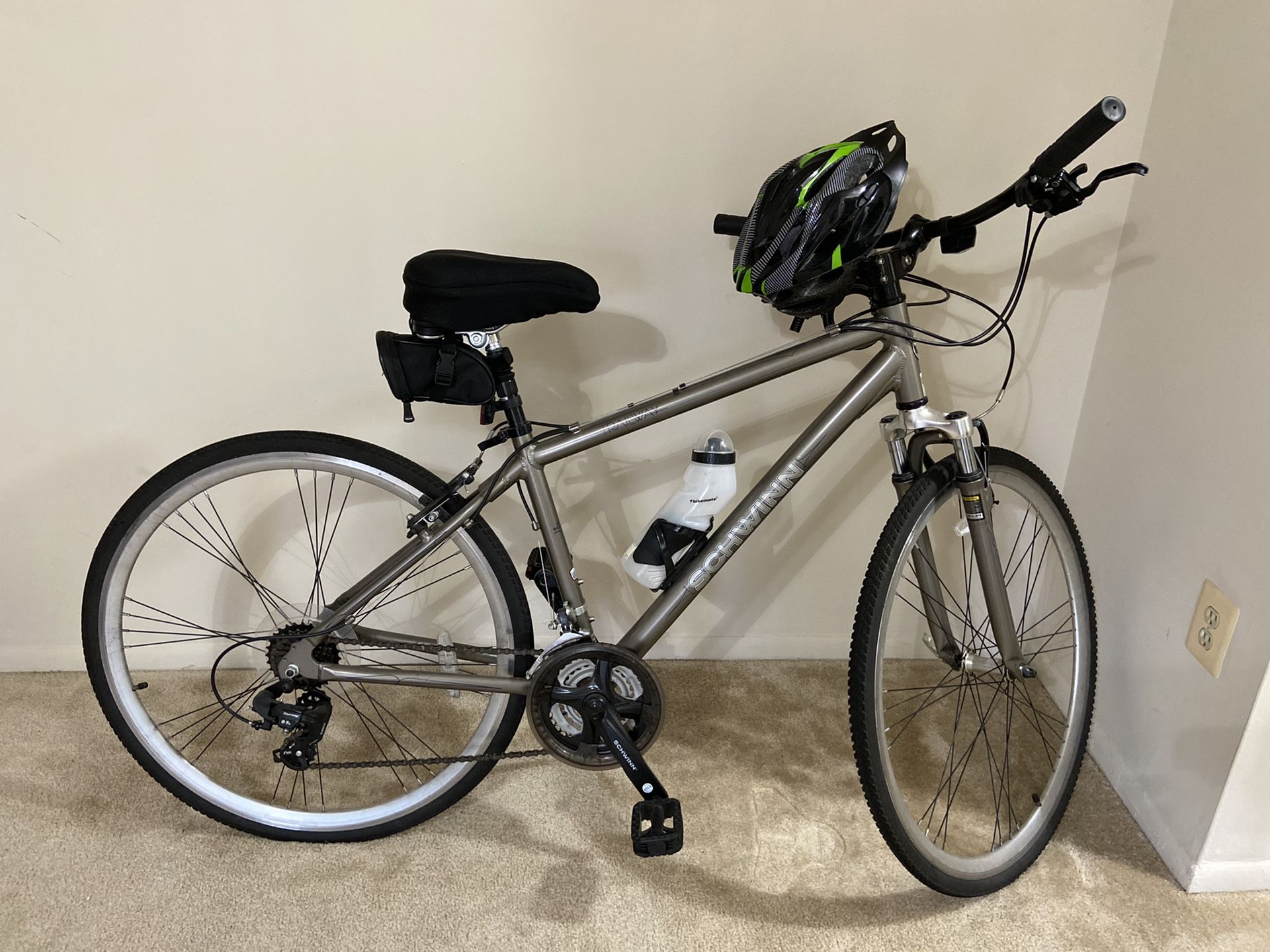 26- inch Schwinn Trailway bike